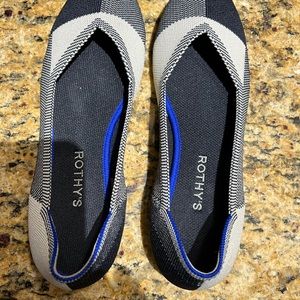 Authentic Rothy’s Black/Off Cap Toe